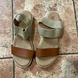 Xoxo two color wedge sandals size 6.5